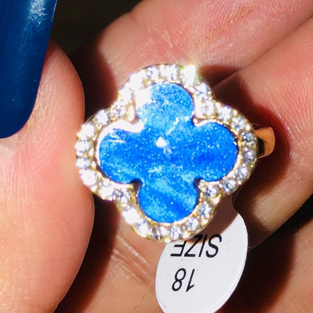 BEAUTIFUL CLOVER RINGS NEW ☘️ - Picture 14 of 14